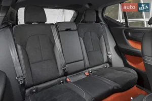 Крепления ISOFIX на задних сидениях